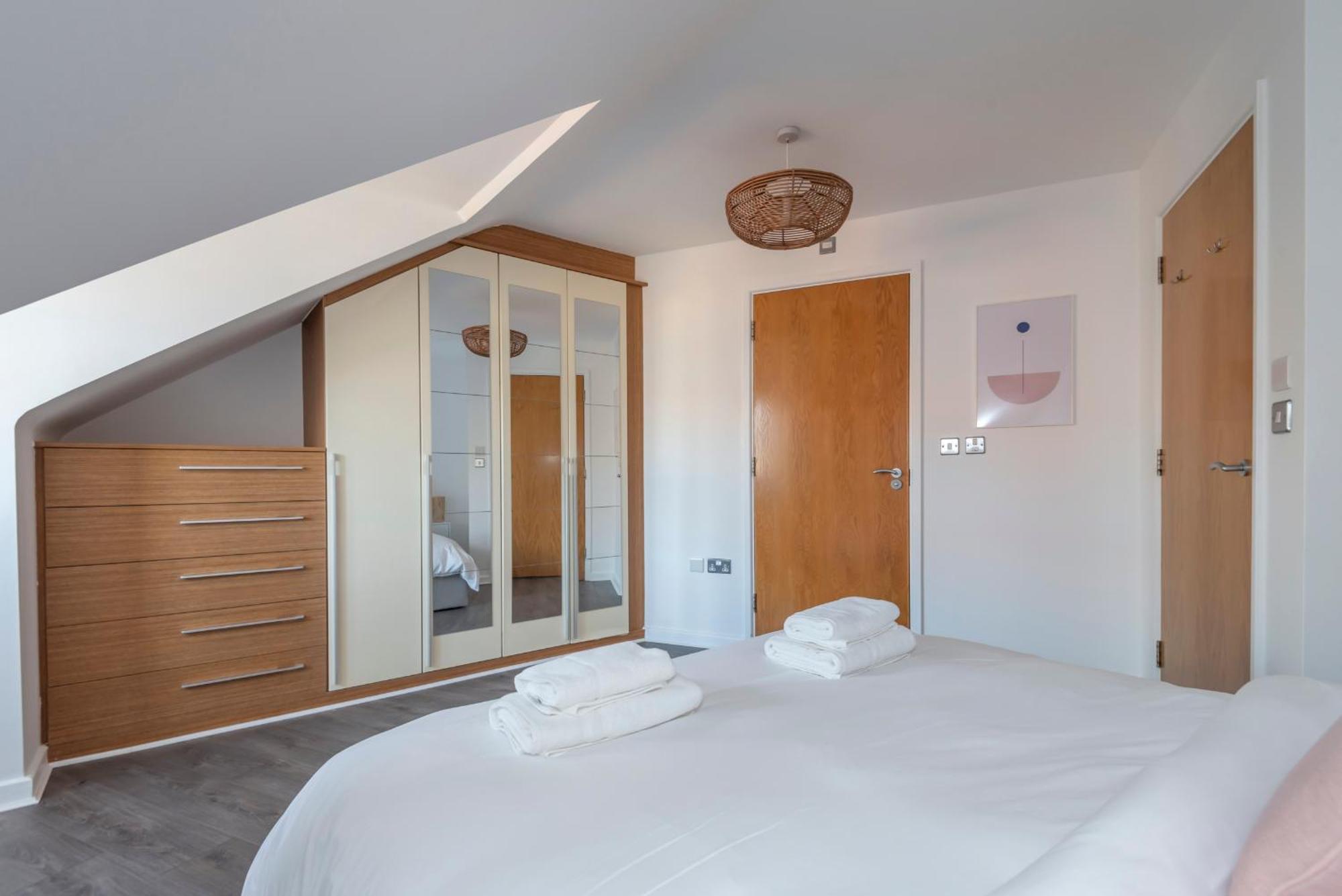 The Loft - Spacious Luxury 2 Bed 2 Bath With Free Secure Parking And Tube Close By London Exteriör bild